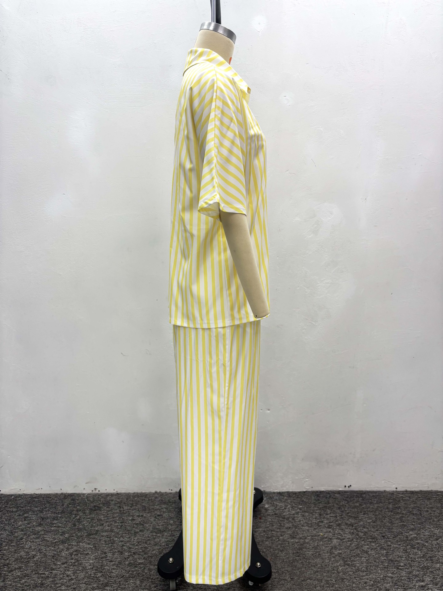 Plus-size African Women striped short-sleeved top and long pants casual two-piece set