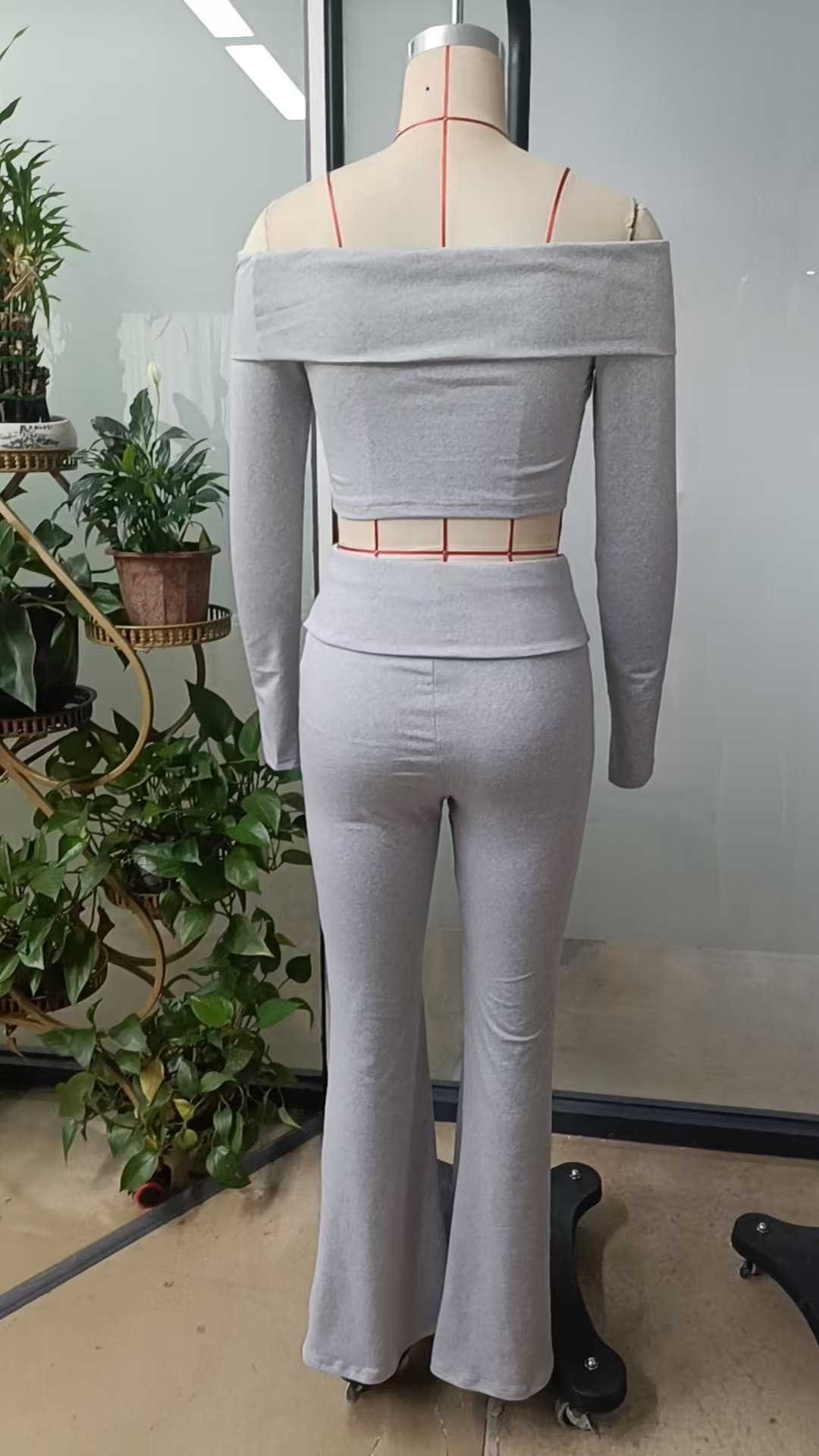 Women off-the-shoulder long-sleeved top and trousers two-piece set