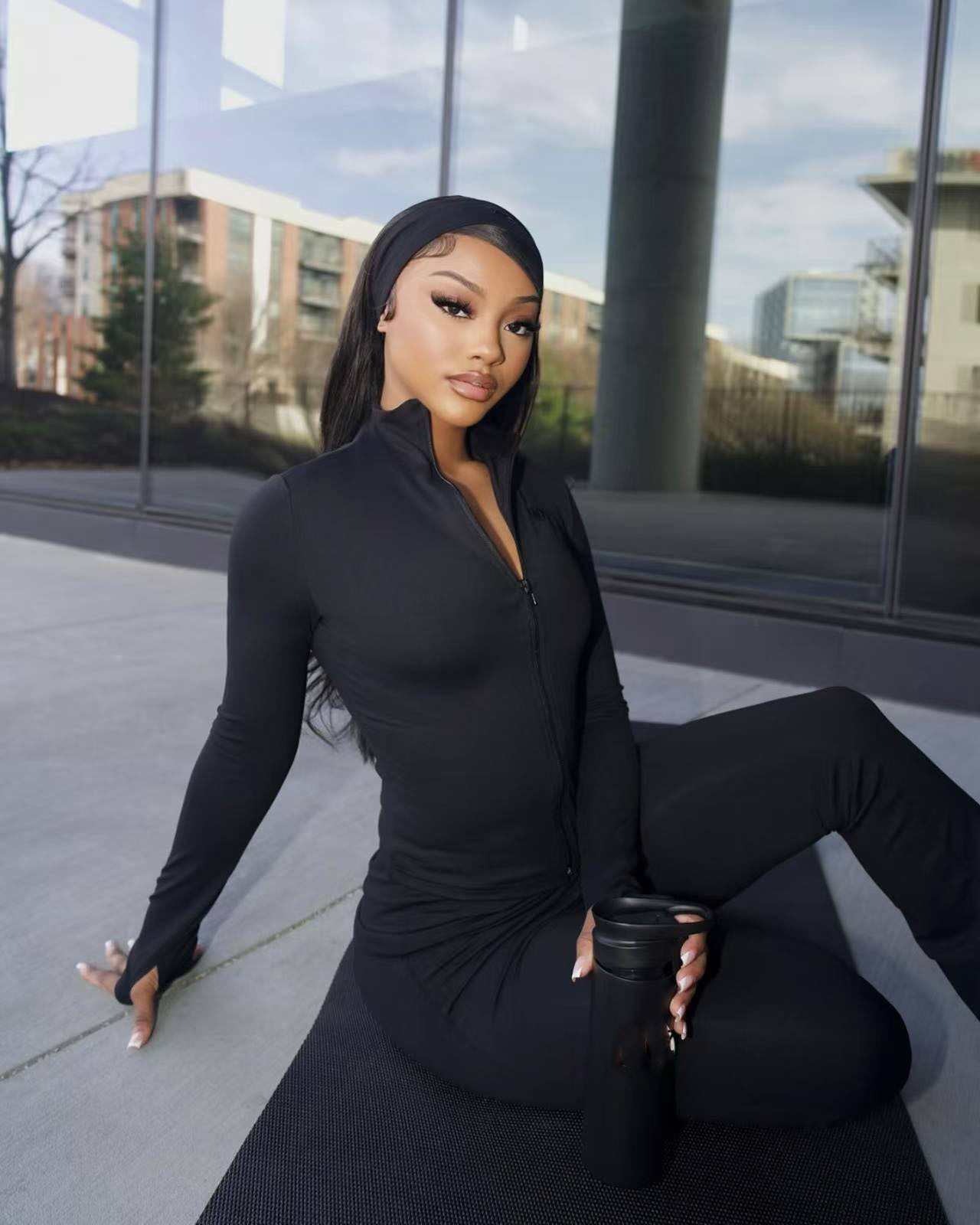 Women's Autumn Winter Stand Collar Zipper Finger Sleeve Top Casual Pants Fashion Headband Three-Piece Set