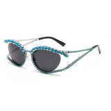 Rhinestone Cut-Out Y2K Cat Eye Sunglasses Fashion Style Women's Trendy Shades