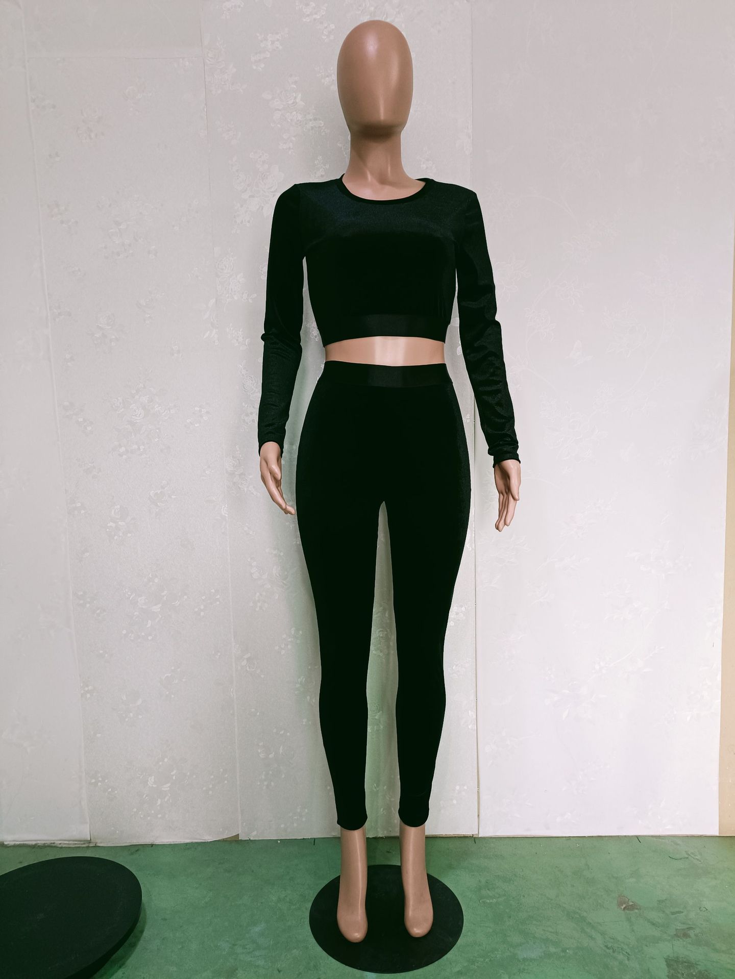 Women Sexy Veet Top and Pant Two-Piece Set