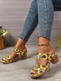 Plus Size Women Graffiti Buckled Lightweight Block Heel Sandals