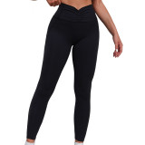 Women contrasting backless sports vest and yoga culottes