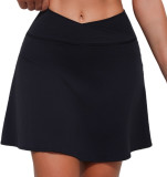 Women contrasting backless sports vest and yoga culottes