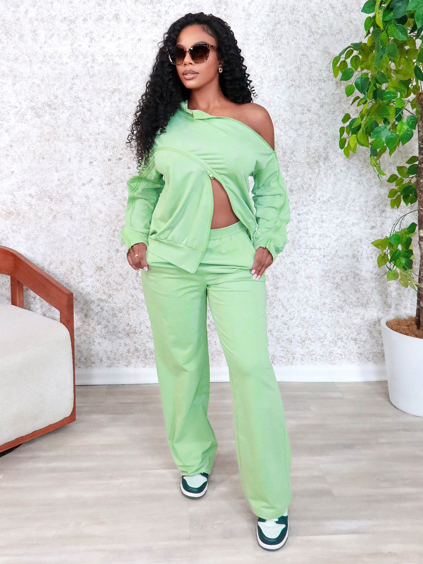 Women off-the-shoulder zippered casual long-sleeved top and wide-leg pants two-piece set