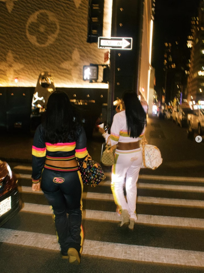 Women Zippered Long-Sleeved Top and Pants Two-Piece Set