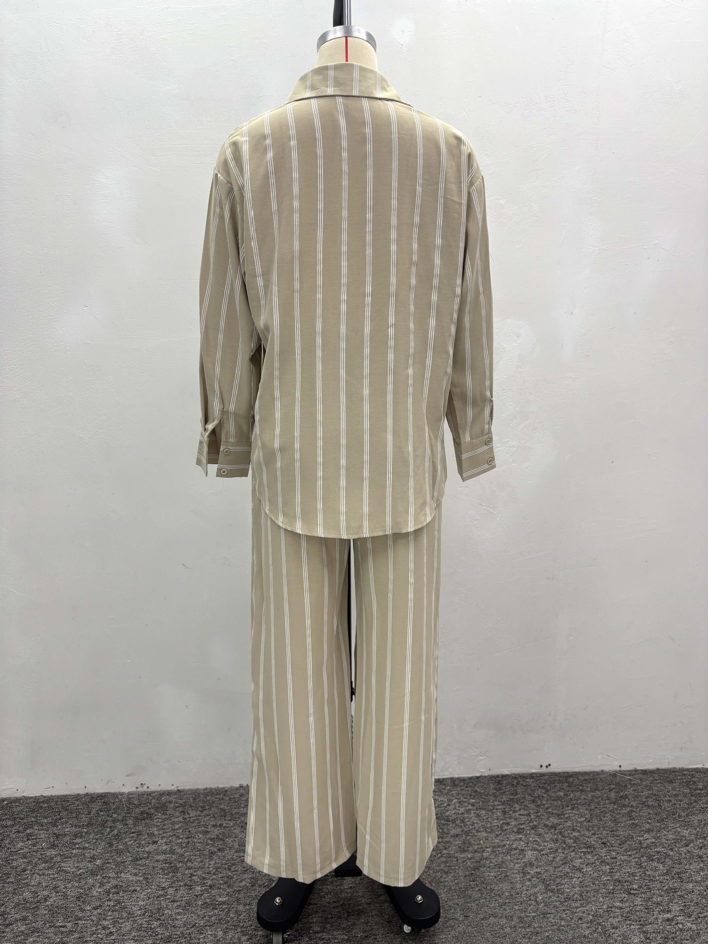 Plus-Size African Women Casual Turndown Collar Long-Sleeved Shirt and Casual Pants Two-Piece Set