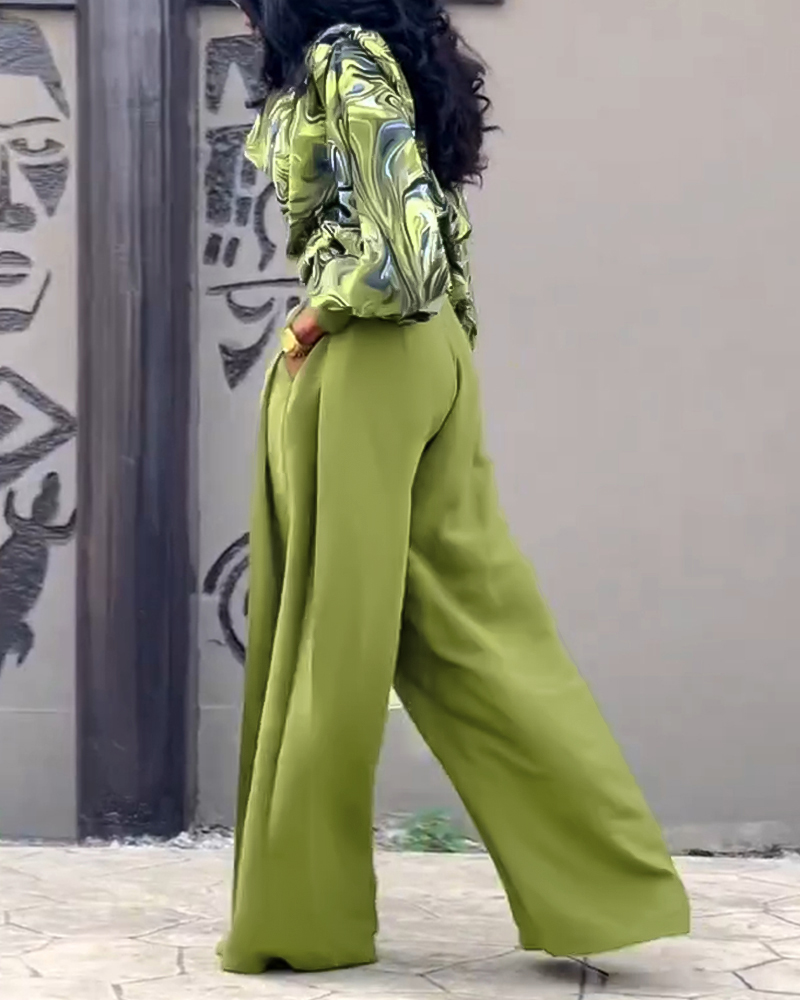 Women Green Printed Long-Sleeved Swing-Neck Top and Pleated Wide-Leg Bell Bottom Pant Two-Piece Set