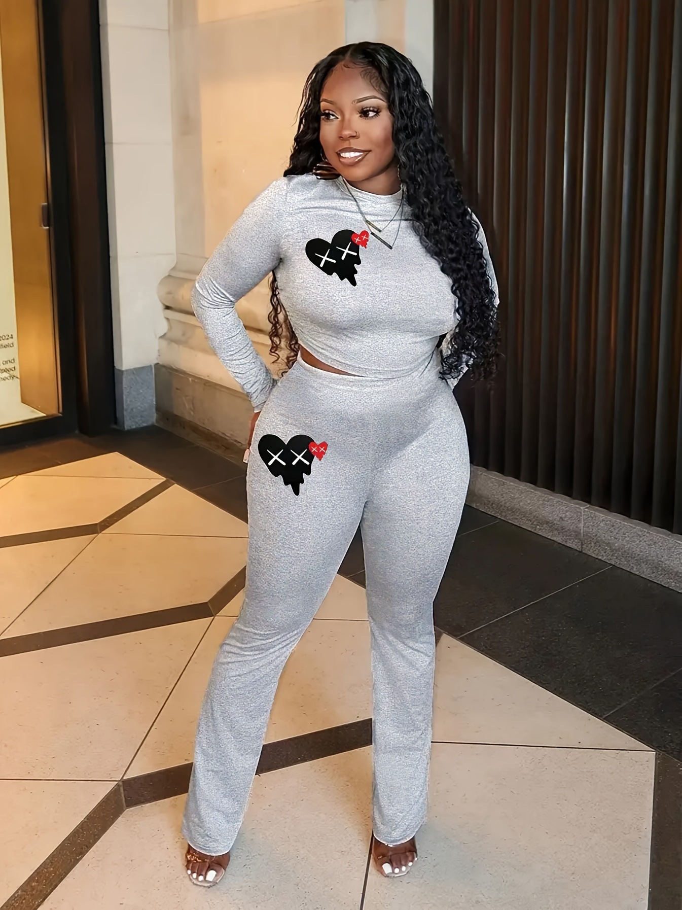 Women's Heart Print Long Sleeve Round Neck T-Shirt and Pants Set