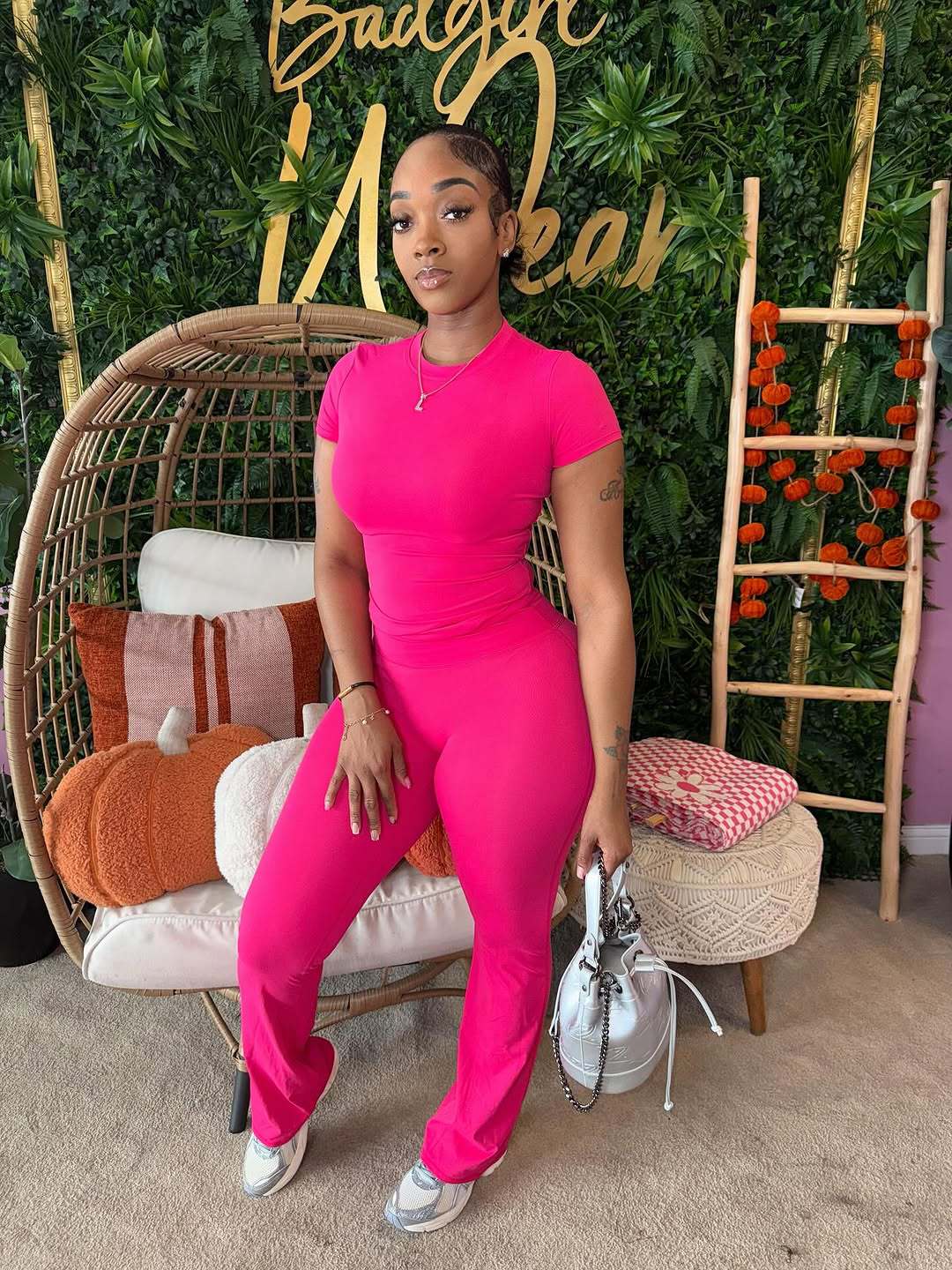 Women's Fashion Solid Color Slim Sexy Yoga Stretch Short Sleeve Top and Pants Set