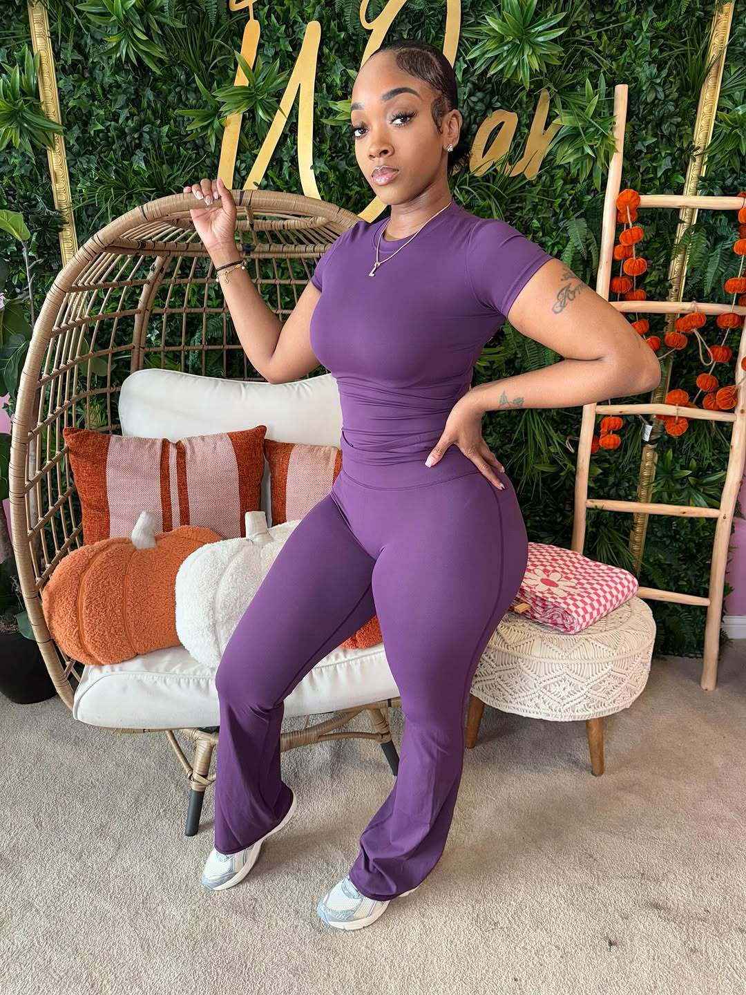 Women's Fashion Solid Color Slim Sexy Yoga Stretch Short Sleeve Top and Pants Set