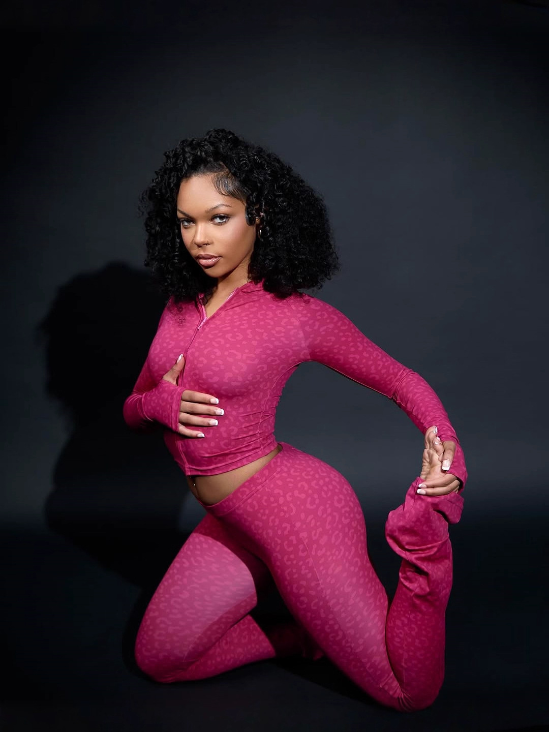 Women's Summer Long Sleeve Leopard Print Zip-Up Fingerless Glove Fashion Sexy Fitting Pants Set