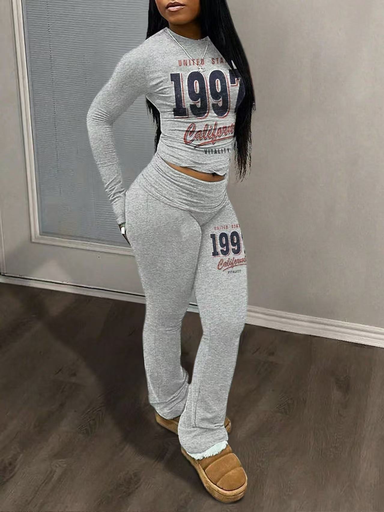 Women Round Neck Long-Sleeve Printed Top and Pant Two-Piece Set