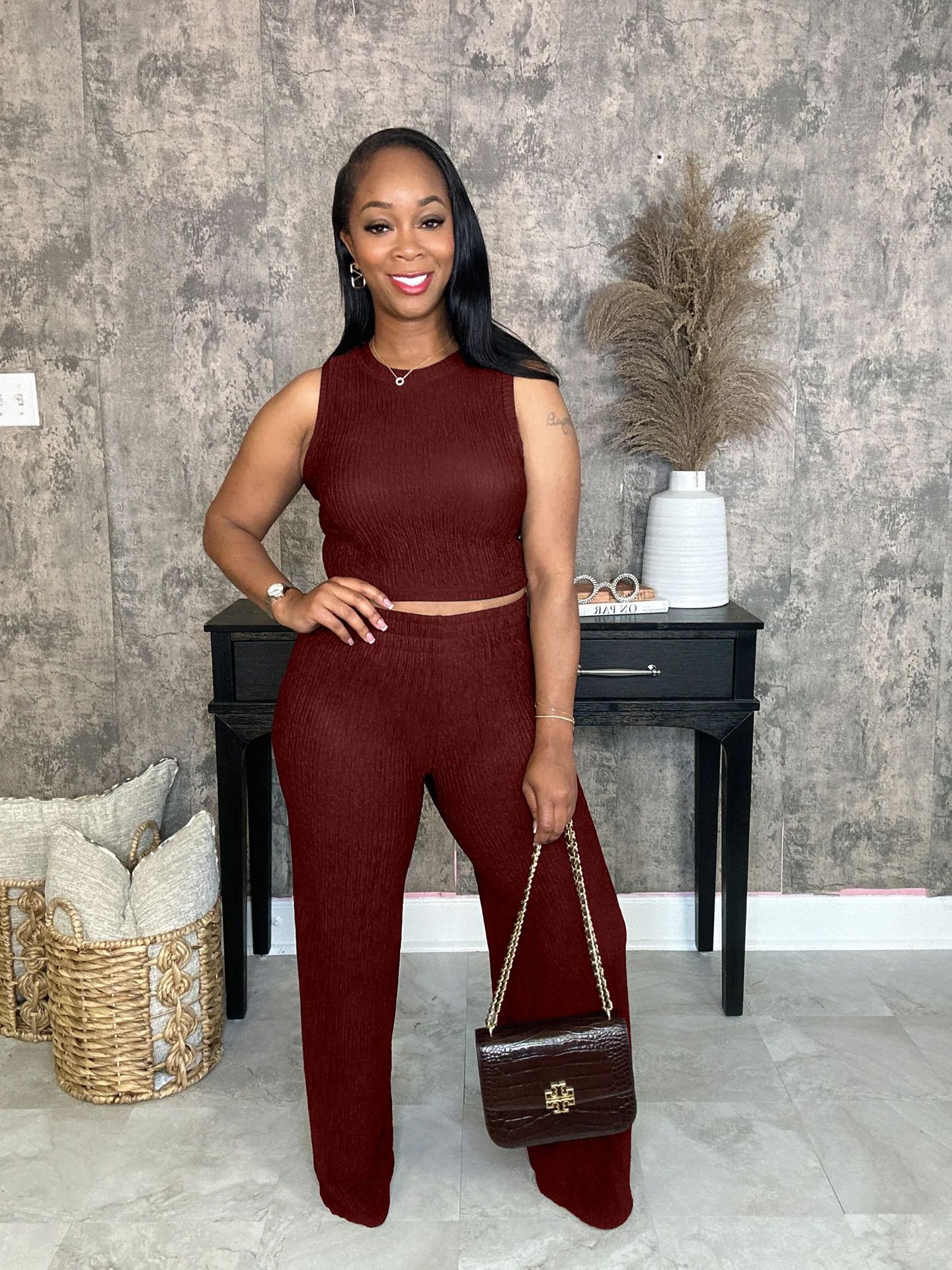 Women Solid Sleeveless Round Neck Top and Pants Two-Piece Set