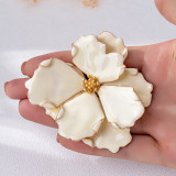 Women's Retro Gold Metal Delicate Flower Brooch