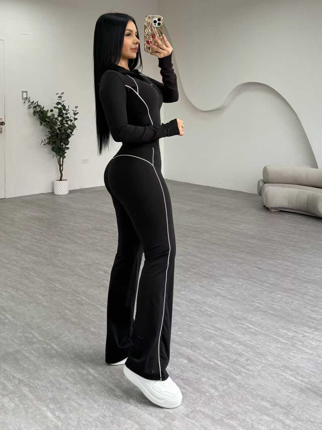 Women Long-Sleeve Top and Bell Bottom Wide-Leg Pants Yoga Two-Piece Set