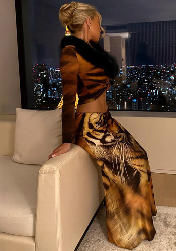 Women's Autumn Winter Fashion Print Fur Collar Patchwork Top and Skirt Set