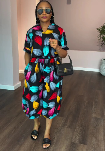 Plus Size Women Casual Print V-Neck Shirt and Capri Pants Two-Piece Set