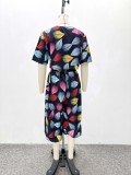 Plus Size Women Casual Print V-Neck Shirt and Capri Pants Two-Piece Set