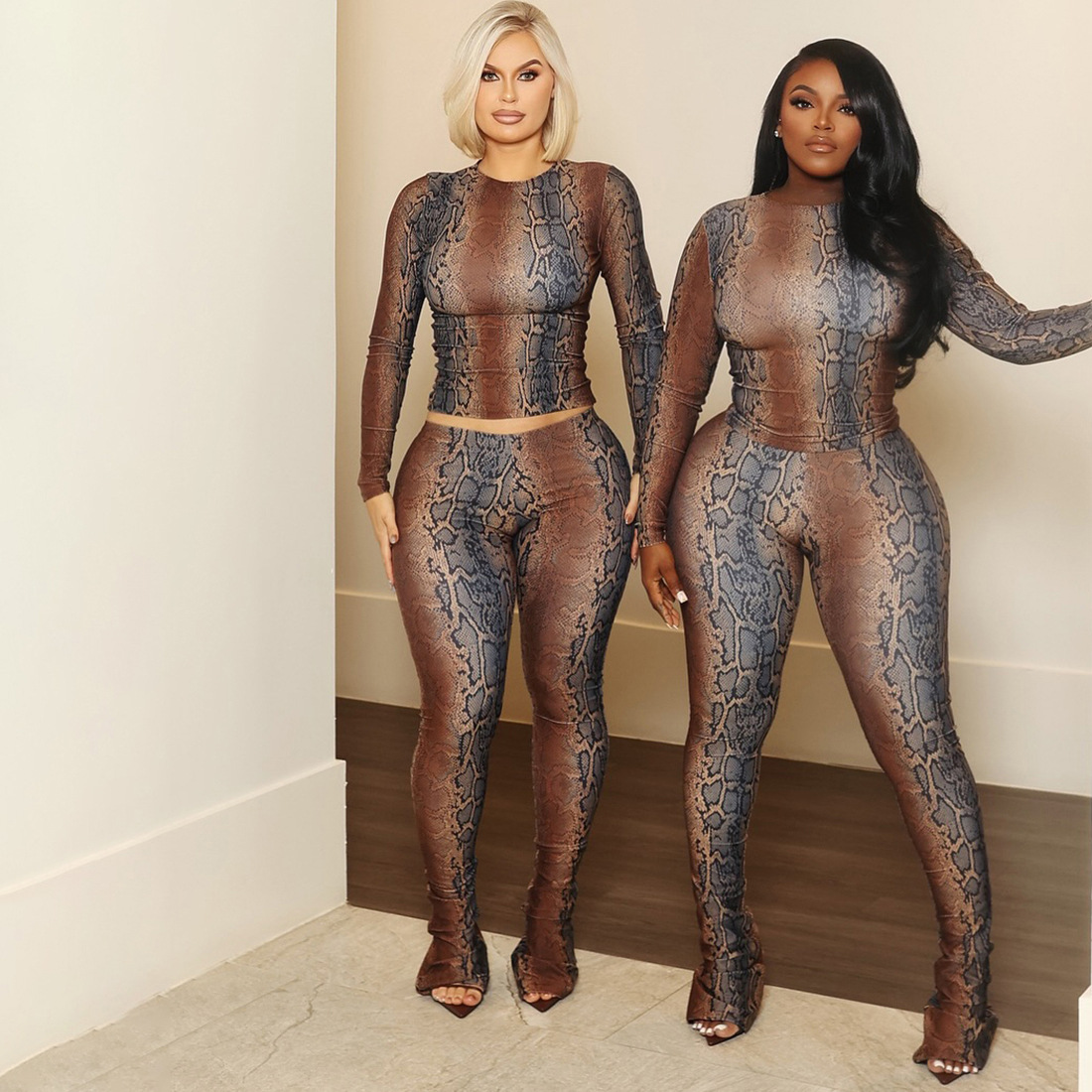 Women Autumn/Winter Long-Sleeved Top and Printed Pants Two-Piece Set