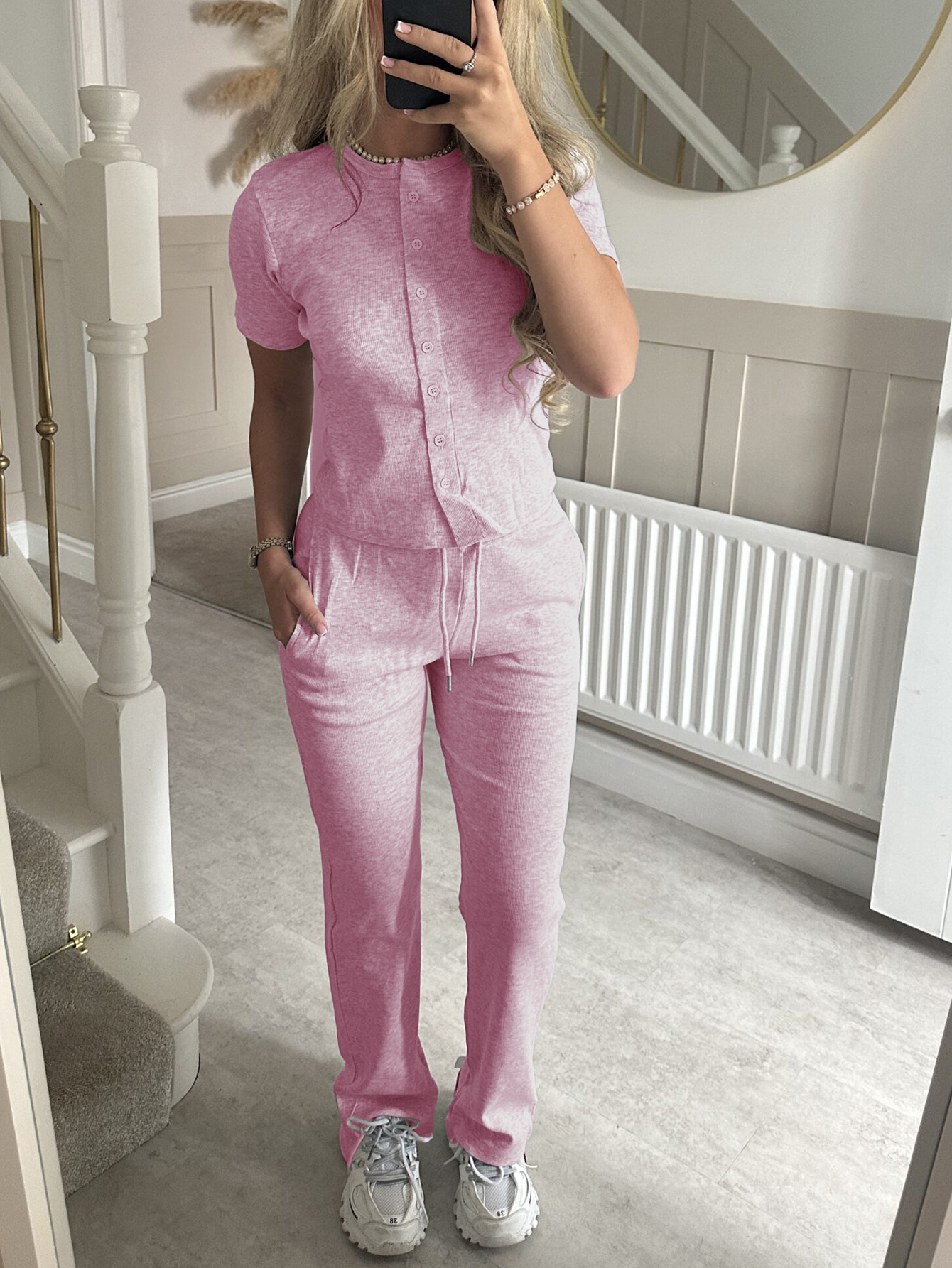 Women Short-Sleeved Shirt and Pants Two-Piece Set