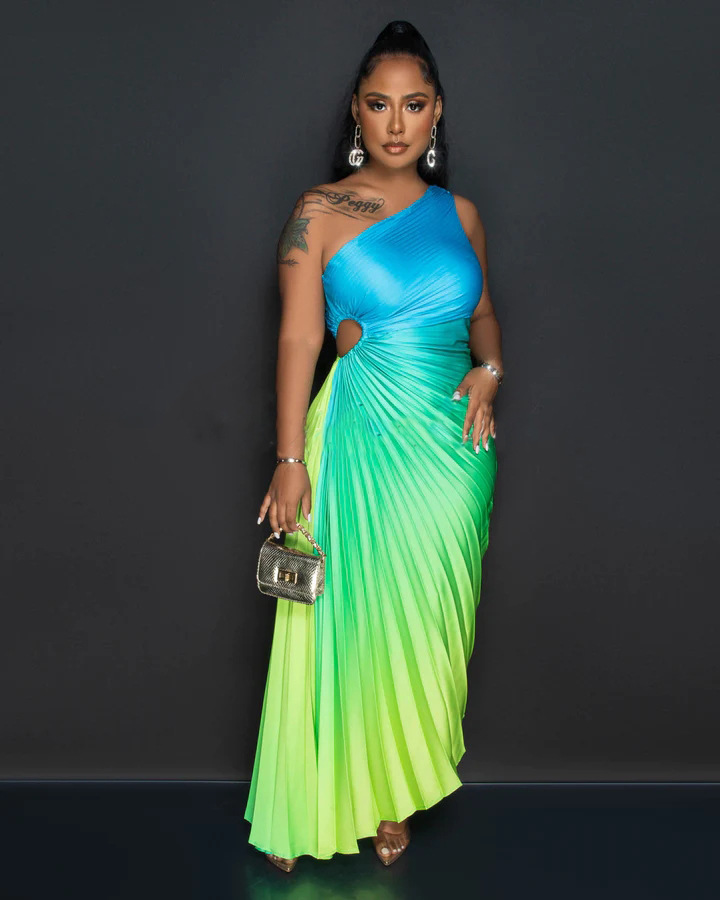 Gradient Pleated Dress for Parties & Occasions