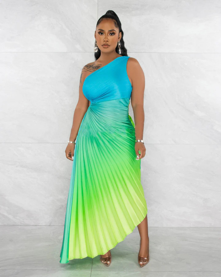 Gradient Pleated Dress for Parties & Occasions