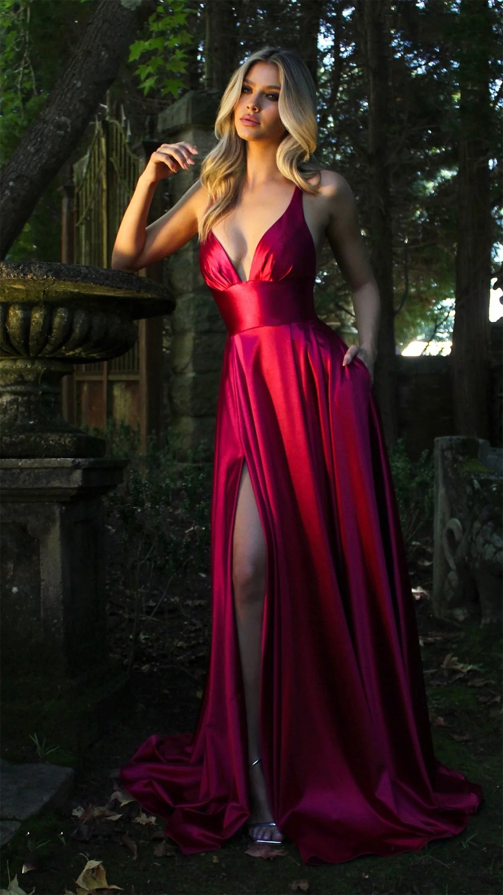 Women Summer Sexy V-Neck Solid Sleeveless Dress