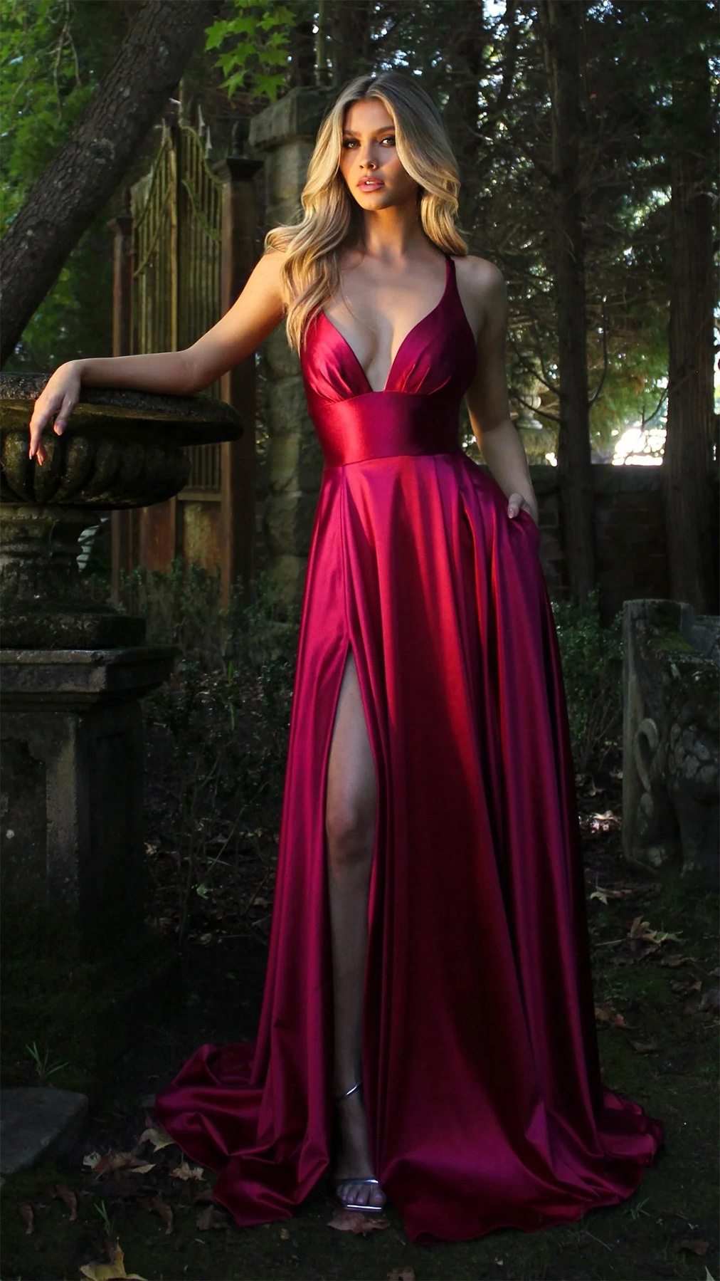 Women Summer Sexy V-Neck Solid Sleeveless Dress