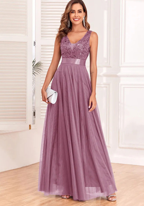 Women Sleeveless V-Neck Tulle Embroidered Evening Dress