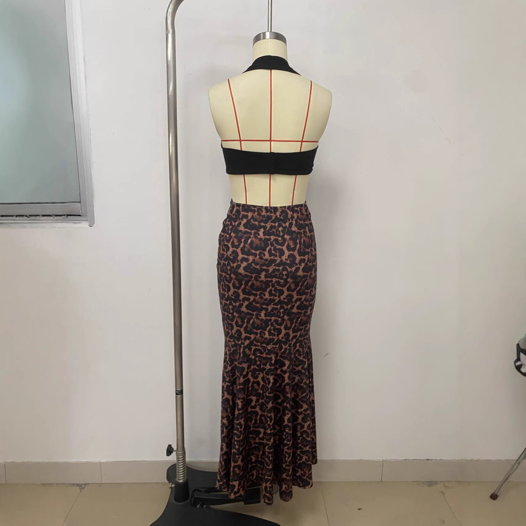 V-Neck Halter Slit Patchwork Leopard Print Hollow-Out Dress