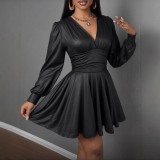 V-neck short dress with ruffled hem and elegant long sleeves