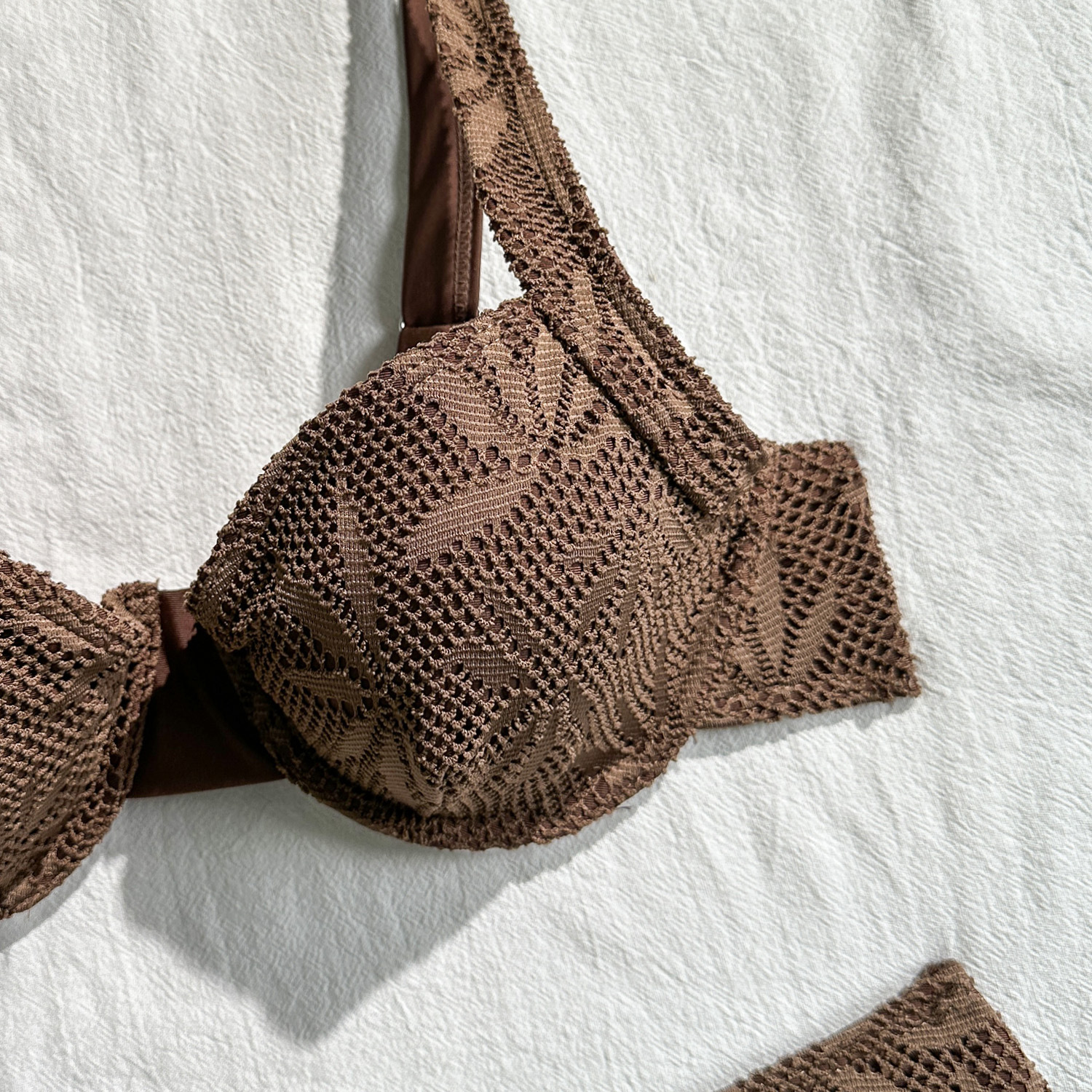Lace Hollow Three-Piece Bikini Swimsuit for Beach Vacations