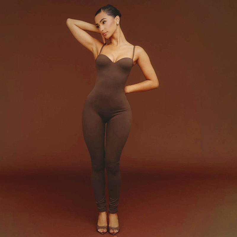 Strap Slim Fit Jumpsuit for Spring Evening Wear