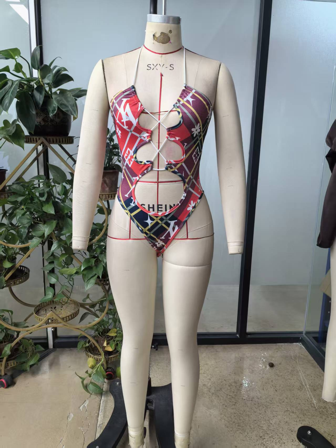 Patchwork Hollow-Out Bikini Camisole for Beach Holidays