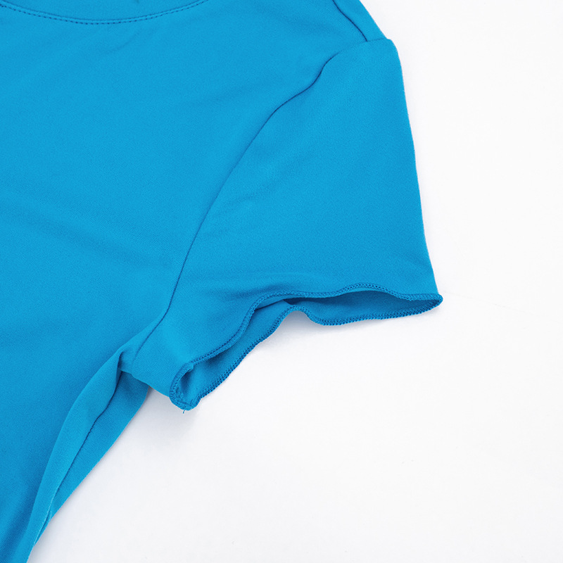 V-Neck Short-Sleeved Crop Top for Summer Outings