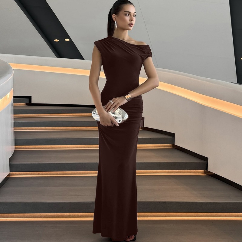 Slim Waist Off-Shoulder Maxi Dress for Summer Events