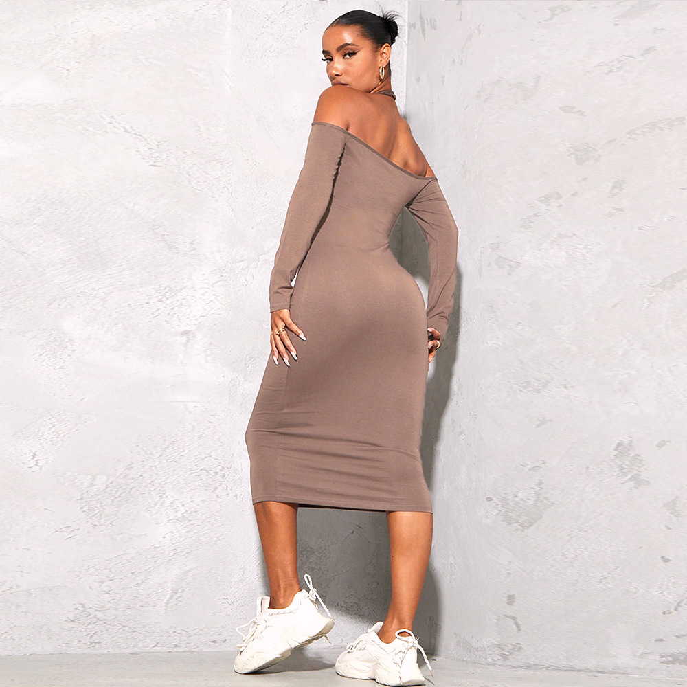 Off-Shoulder Maxi Dress for Autumn Evening Events