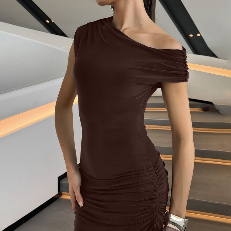 Slim Waist Off-Shoulder Maxi Dress for Summer Events