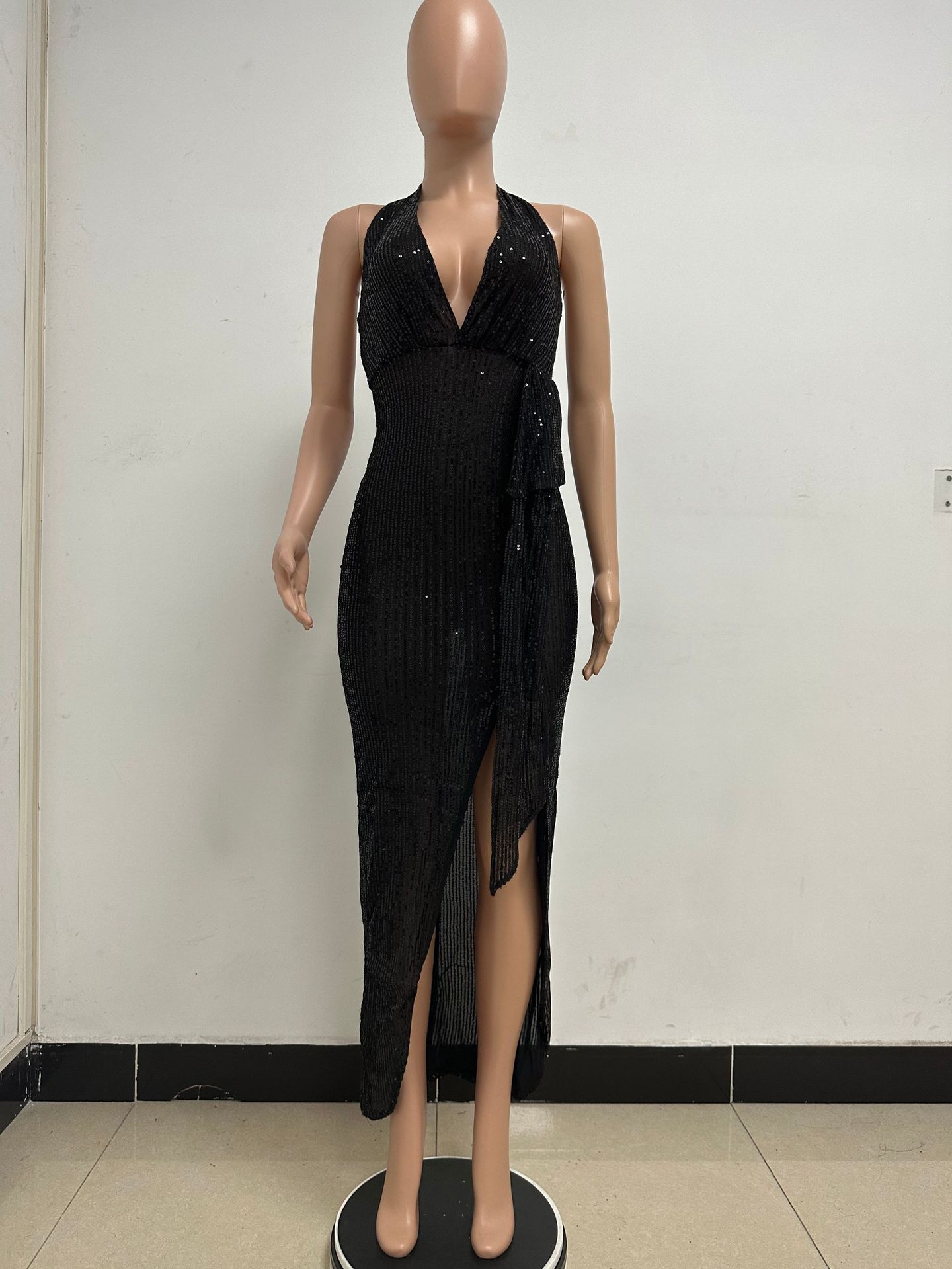 Sleeveless Halter Backless Sequined Dress for Evening Parties