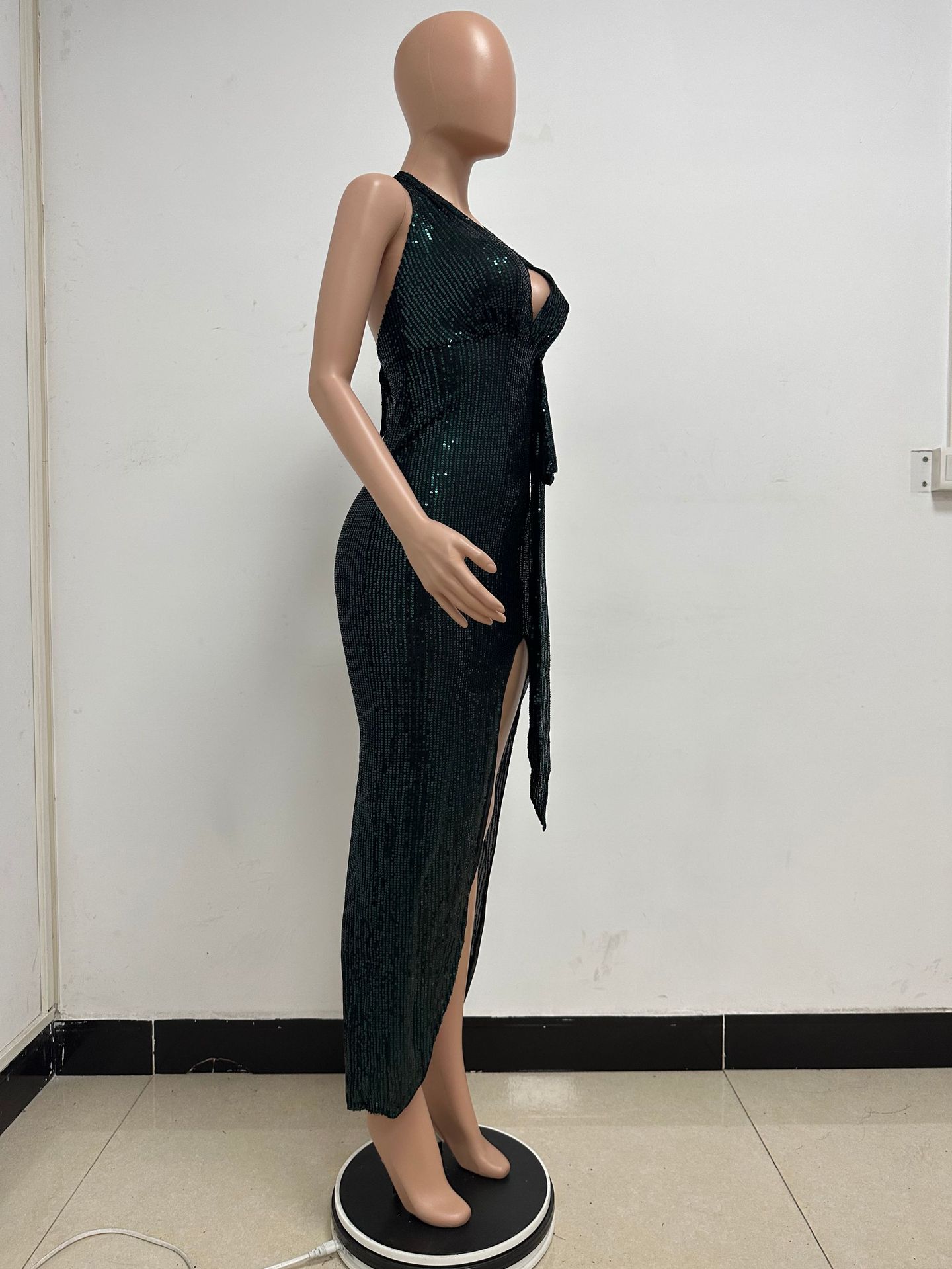 Sleeveless Halter Backless Sequined Dress for Evening Parties