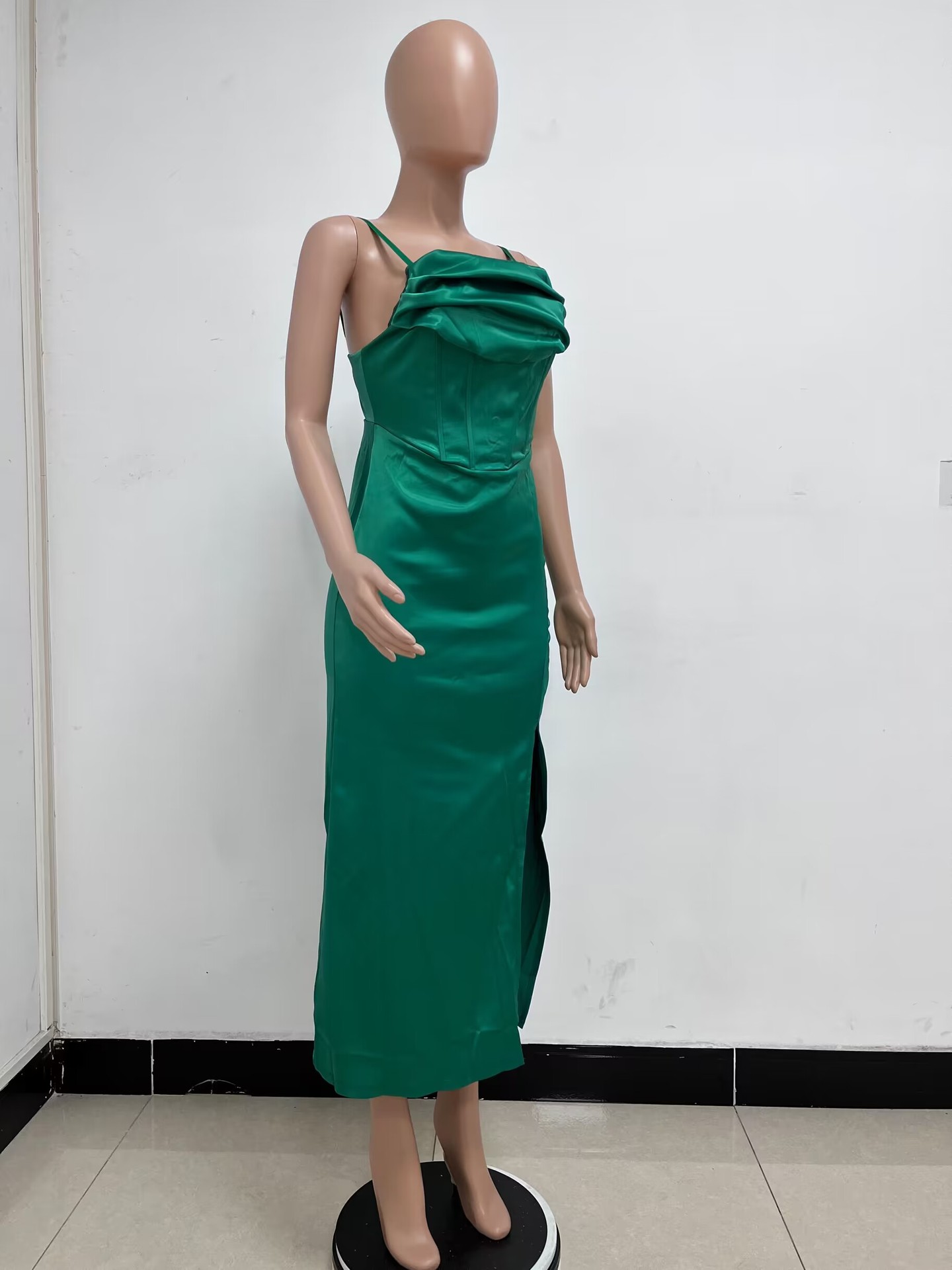 Pleated Sleeveless Herringbone Slip Dress for Elegant Evenings