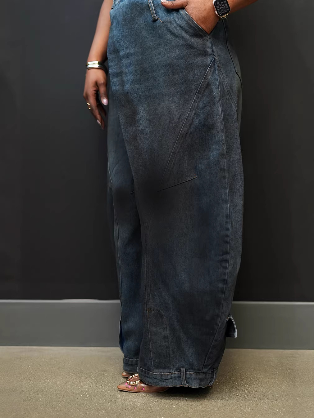 Washed Reversed Waistband Denim Jeans for Trendy Streetwear