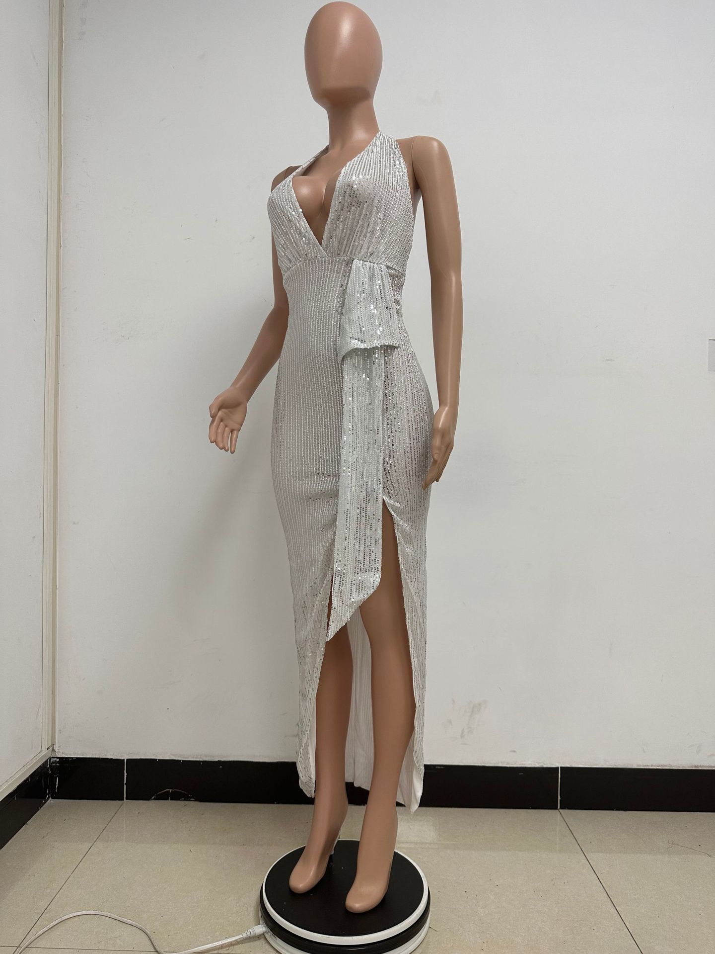 Sleeveless Halter Backless Sequined Dress for Evening Parties