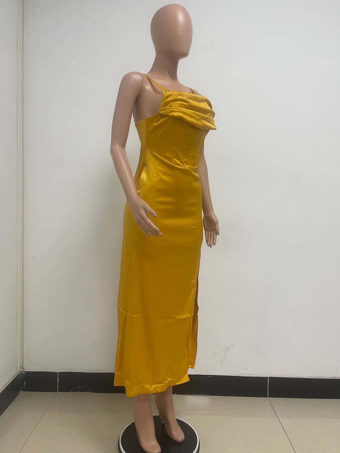 Pleated Sleeveless Herringbone Slip Dress for Elegant Evenings