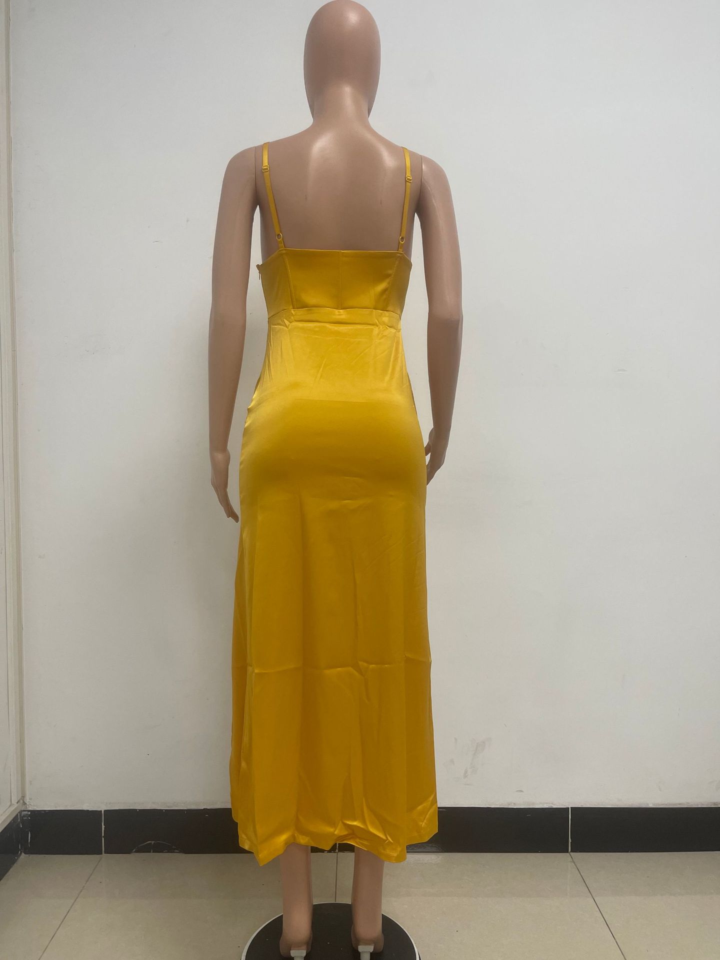 Pleated Sleeveless Herringbone Slip Dress for Elegant Evenings