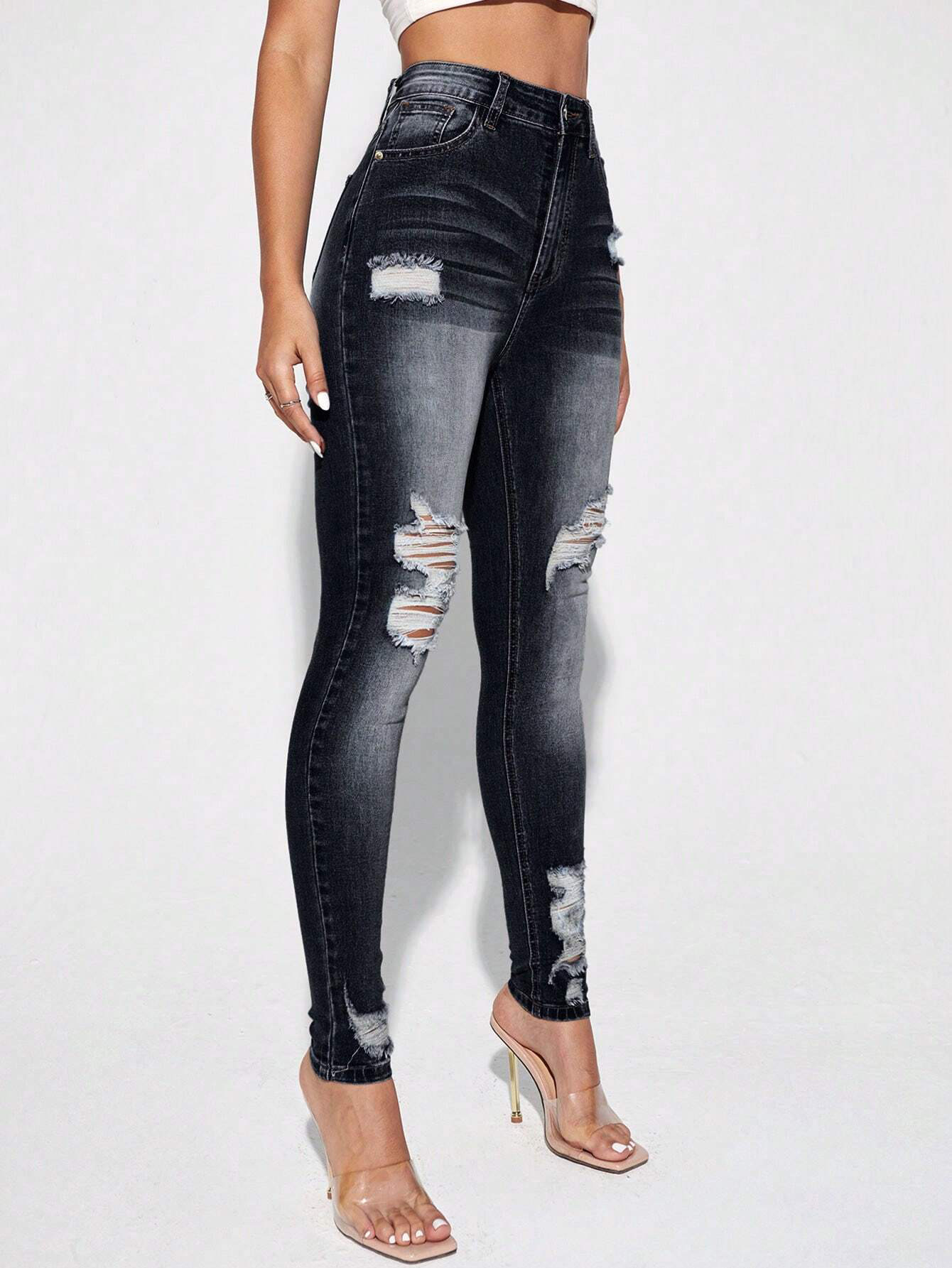 Ripped Denim Jeans for Casual Streetwear