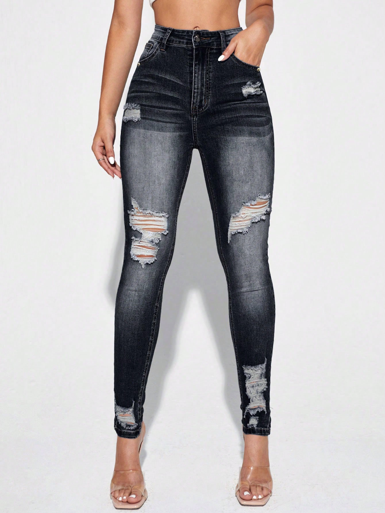 Ripped Denim Jeans for Casual Streetwear