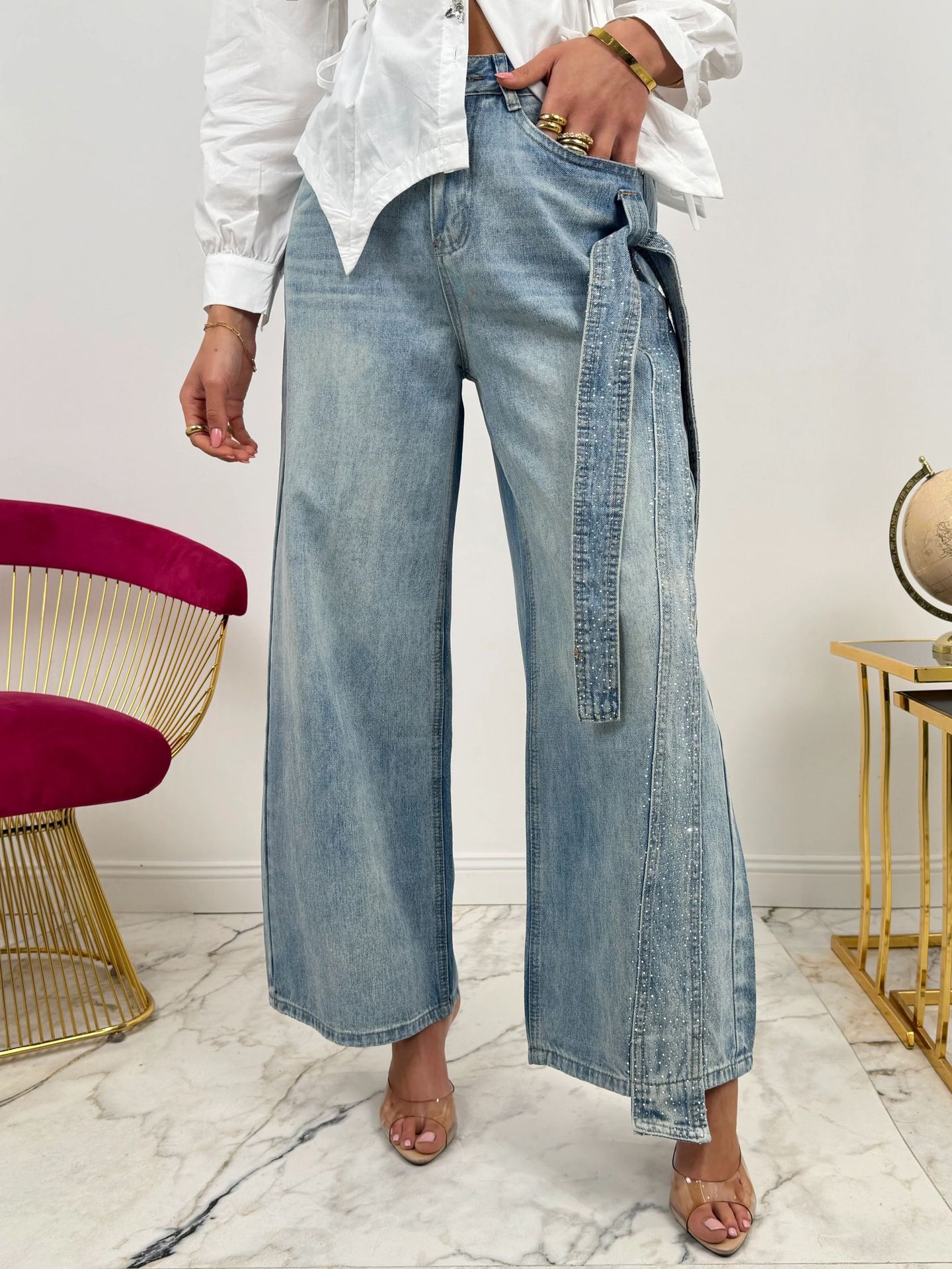 Beaded Bow Detail Denim Jeans for Casual Streetwear