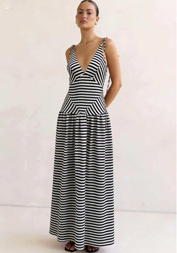 Women Black & White Striped Summer Holiday Dress
